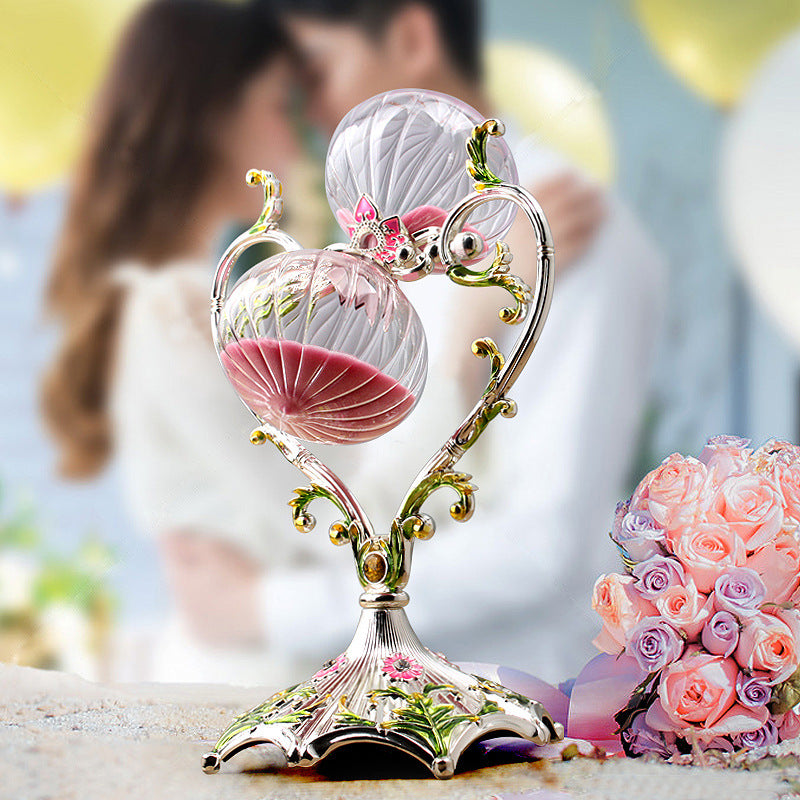 Metal Hourglass Timer - Creative Heart-Shaped Decor