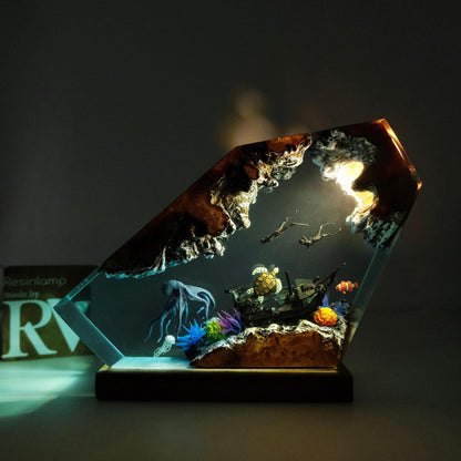 Giant Octopus Diver Resin Lamp